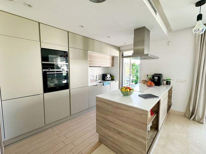 Image No.9-3 Bed Apartment for sale