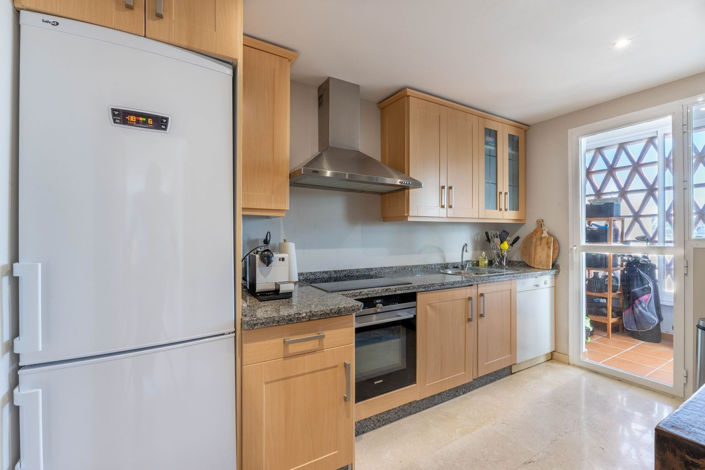 Image No.12-4 Bed Apartment for sale