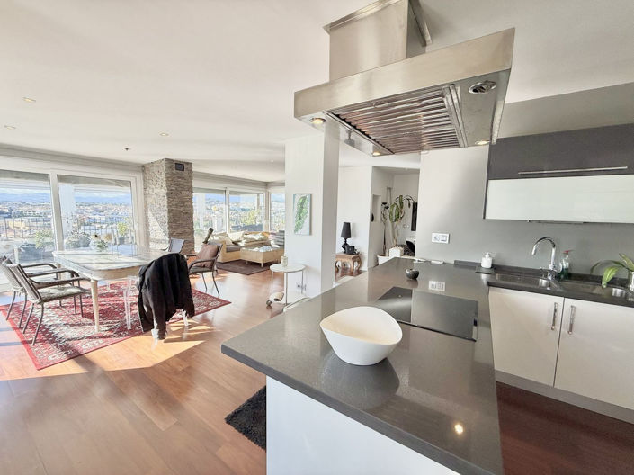 Image No.13-3 Bed Apartment for sale