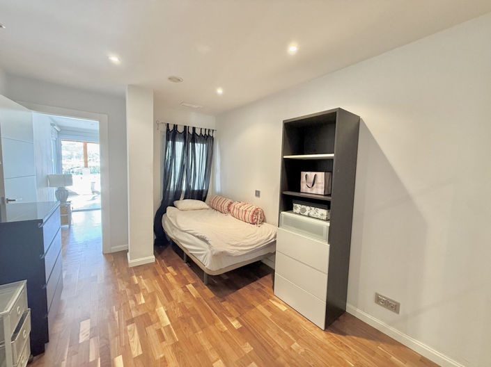 Image No.20-3 Bed Apartment for sale