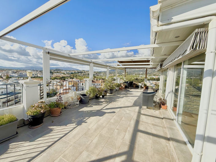 Image No.30-3 Bed Apartment for sale