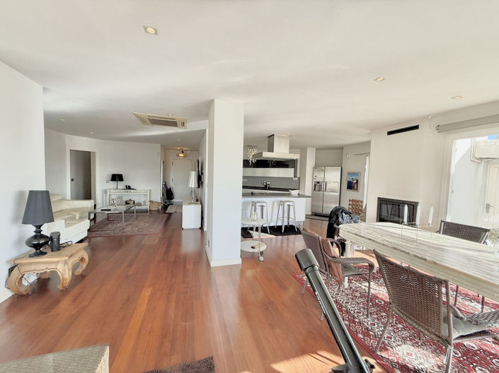 Image No.6-3 Bed Apartment for sale