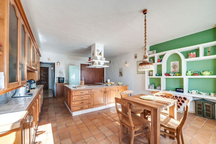 Image No.13-4 Bed Villa for sale