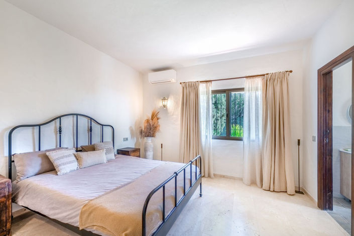 Image No.26-4 Bed Villa for sale