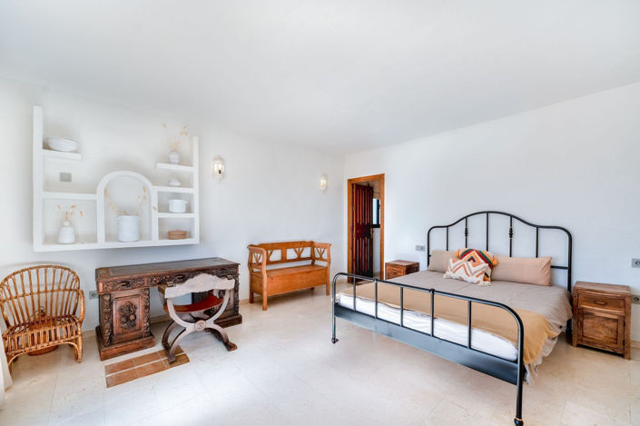 Image No.30-4 Bed Villa for sale