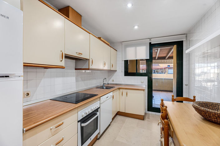 Image No.8-3 Bed Apartment for sale