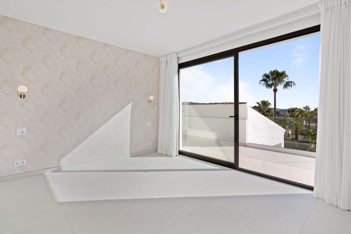 Image No.14-4 Bed Villa for sale