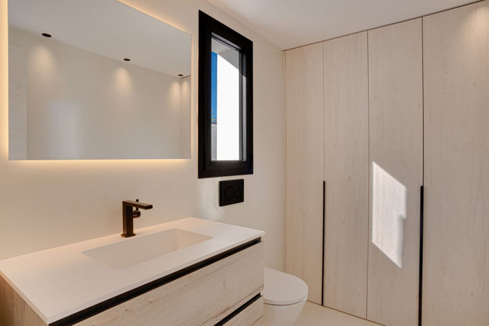 Image No.19-4 Bed Villa for sale