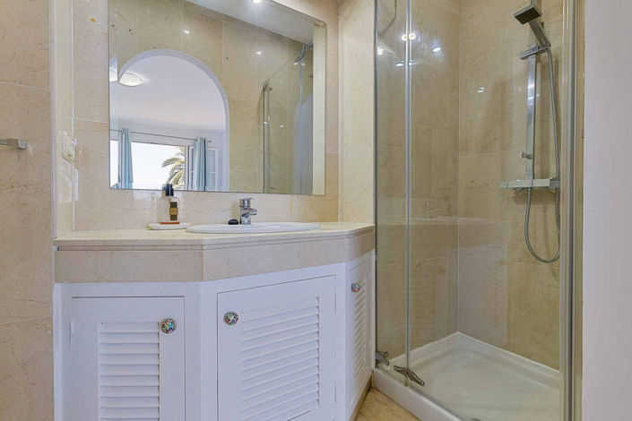 Image No.26-4 Bed Townhouse for sale