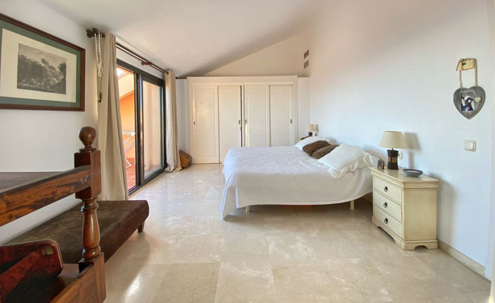 Image No.19-3 Bed Apartment for sale