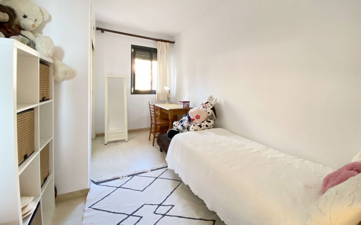 Image No.25-3 Bed Apartment for sale