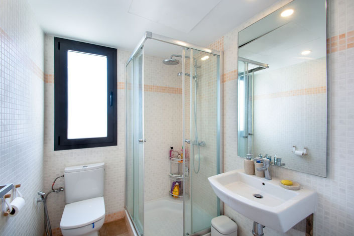 Image No.19-2 Bed Apartment for sale