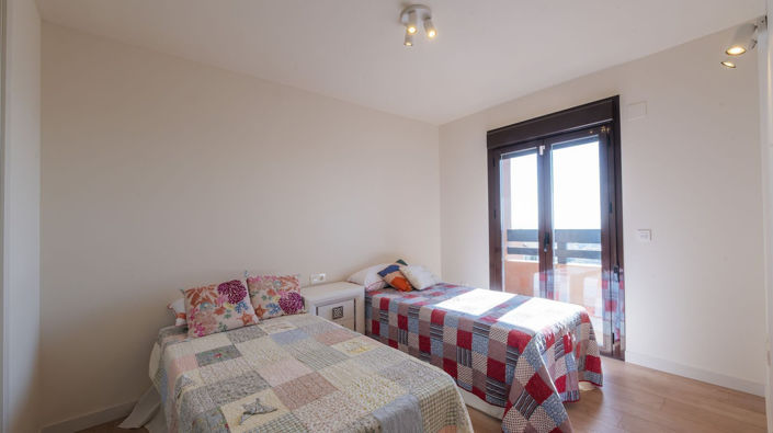 Image No.17-3 Bed Apartment for sale