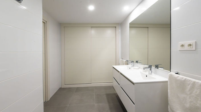 Image No.20-3 Bed Apartment for sale