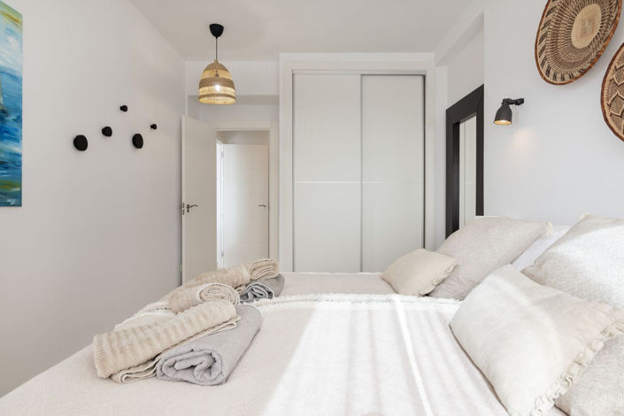 Image No.24-2 Bed Apartment for sale