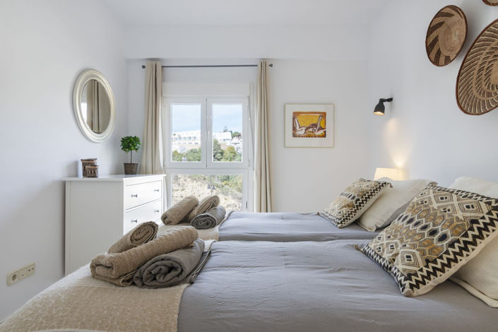 Image No.25-2 Bed Apartment for sale