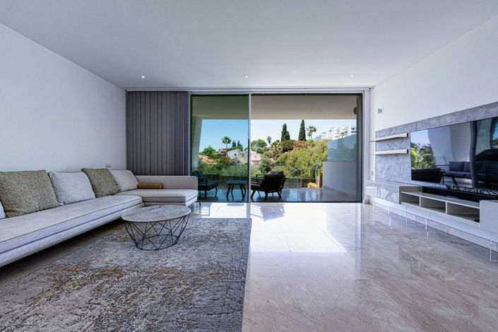 Image No.11-4 Bed Townhouse for sale