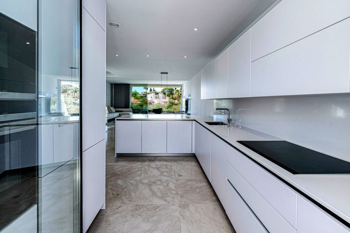 Image No.14-4 Bed Townhouse for sale