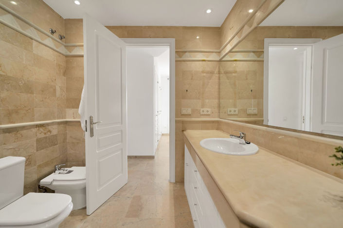 Image No.29-2 Bed Apartment for sale