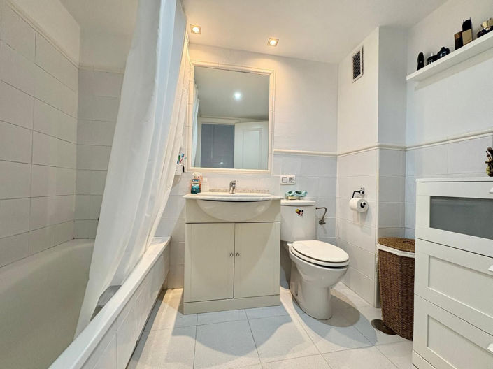 Image No.11-3 Bed Apartment for sale