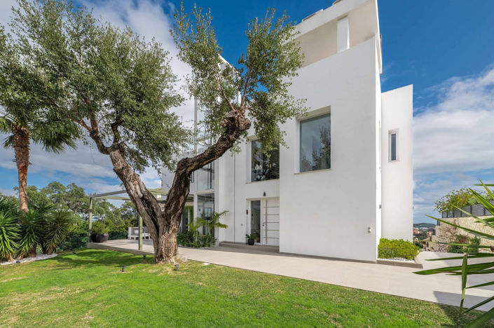 Image No.2-5 Bed Villa for sale