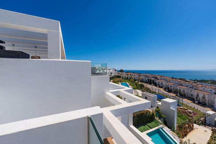 Image No.18-4 Bed Townhouse for sale