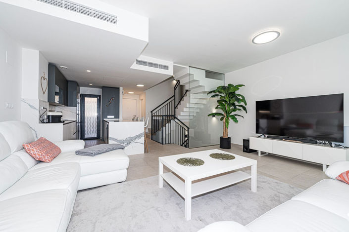 Image No.6-4 Bed Townhouse for sale