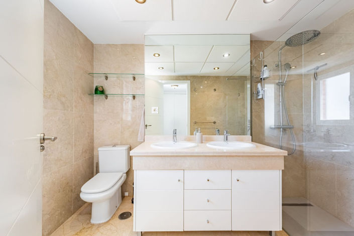 Image No.13-4 Bed Apartment for sale