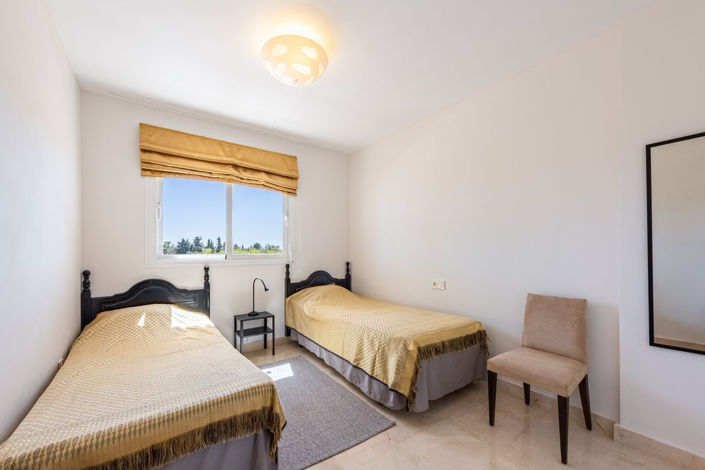 Image No.17-4 Bed Apartment for sale