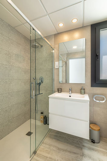 Image No.17-2 Bed Apartment for sale