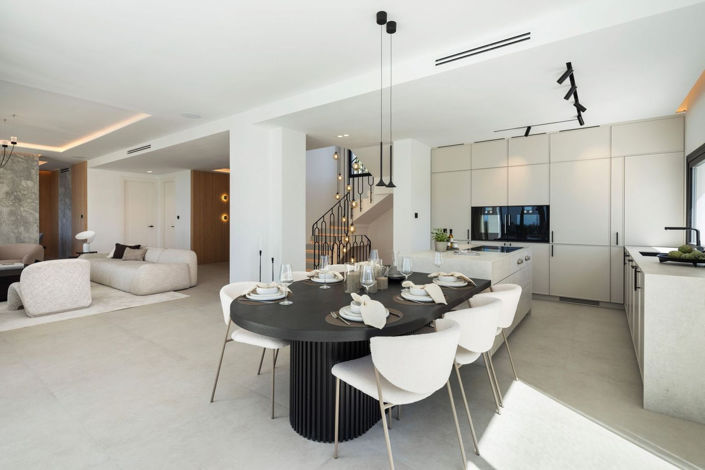 Image No.9-5 Bed Villa for sale