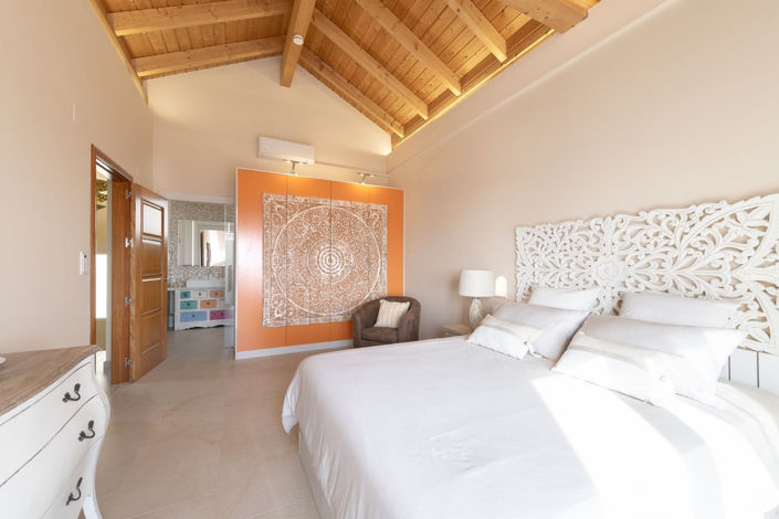 Image No.17-4 Bed Villa for sale