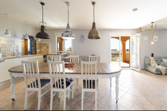 Image No.28-4 Bed Villa for sale