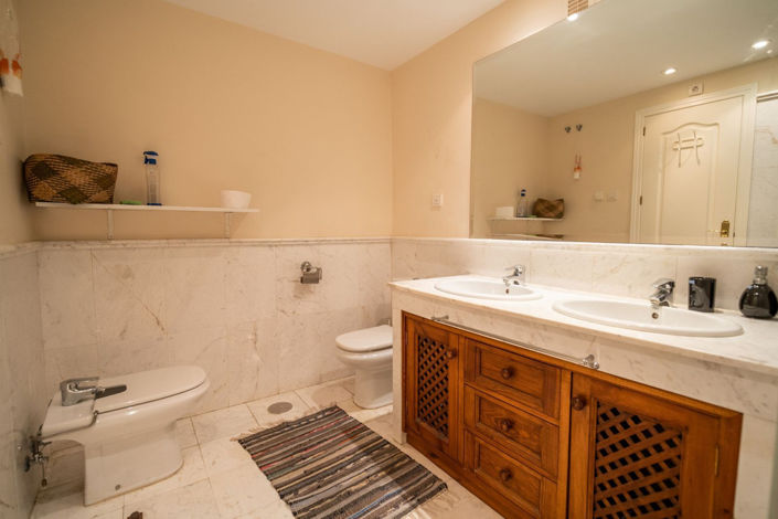 Image No.15-2 Bed Apartment for sale