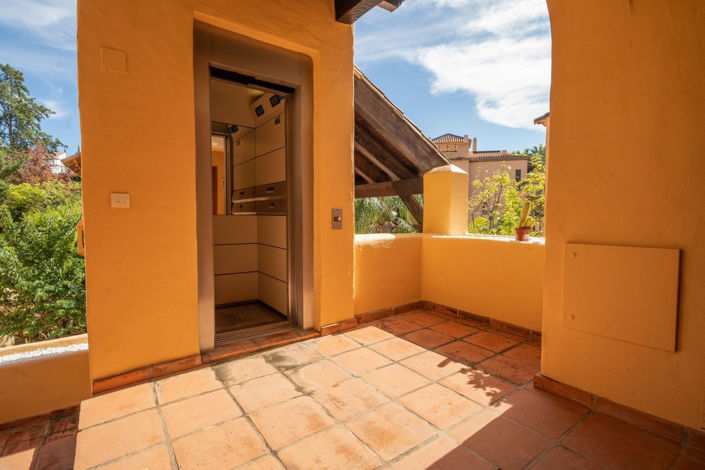 Image No.20-2 Bed Apartment for sale