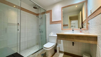 12-53013098fcab6c38b1379cd33298e050