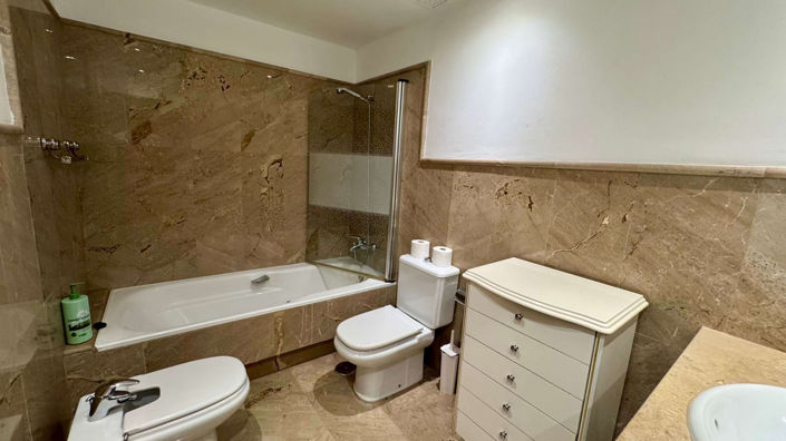 Image No.13-2 Bed Apartment for sale