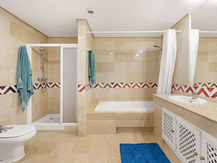 Image No.13-3 Bed Apartment for sale