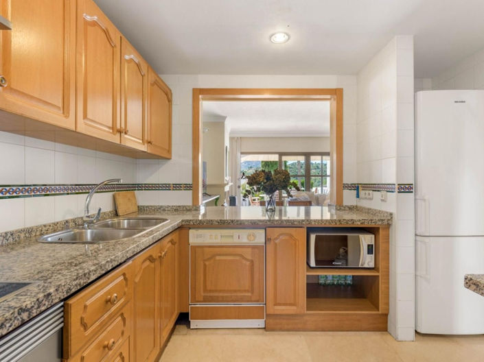 Image No.8-3 Bed Apartment for sale