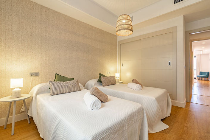 Image No.12-2 Bed Apartment for sale