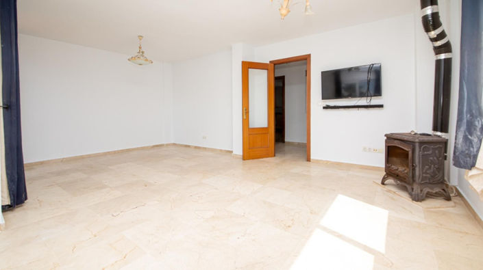 Image No.10-3 Bed Townhouse for sale