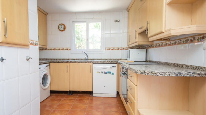 Image No.11-3 Bed Townhouse for sale