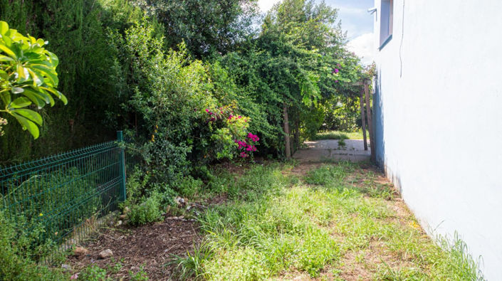 Image No.26-3 Bed Townhouse for sale