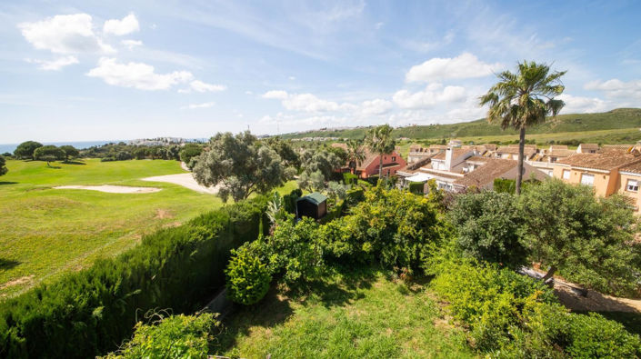 Image No.30-3 Bed Townhouse for sale