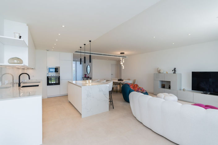 Image No.10-3 Bed Apartment for sale