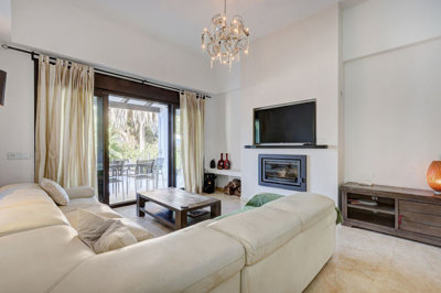 8-e64a9055bba3e77ac8aca3b893cdf826