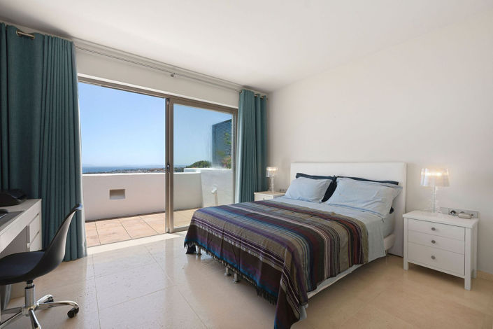 Image No.10-2 Bed Apartment for sale