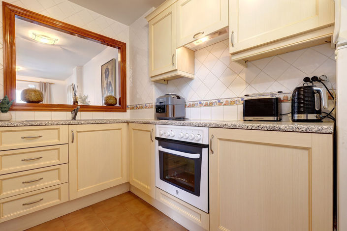 Image No.13-2 Bed Apartment for sale