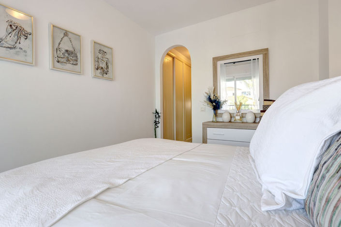 Image No.17-2 Bed Apartment for sale