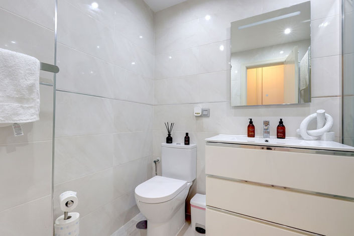 Image No.20-2 Bed Apartment for sale